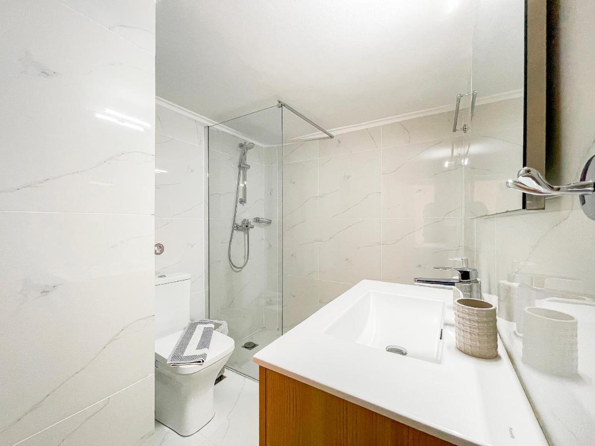 Aristotelous Sunny 118Sqm Apt In Viktoria Athènes Extérieur photo